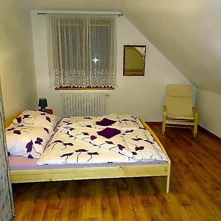 U Simecku Šatov