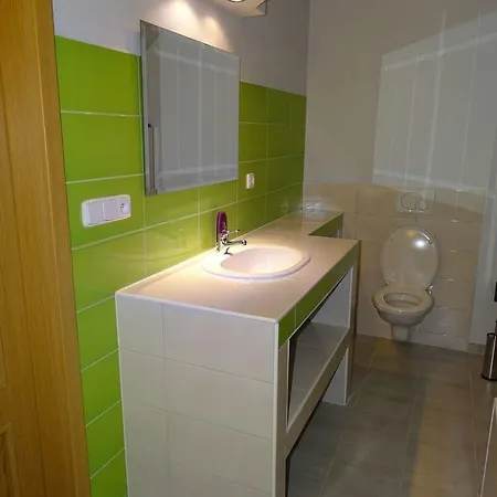 U Simecku بيت ريفي Šatov