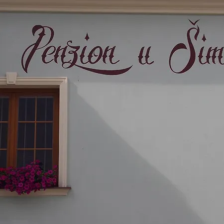 U Simecku Šatov