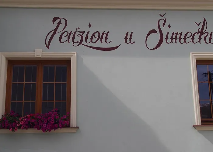 U Simecku Šatov