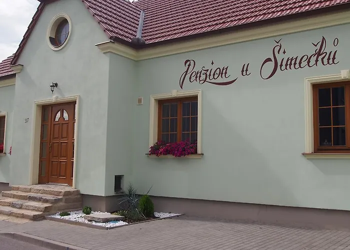U Simecku Šatov