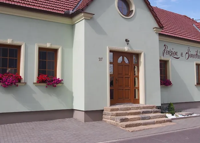 U Simecku Šatov